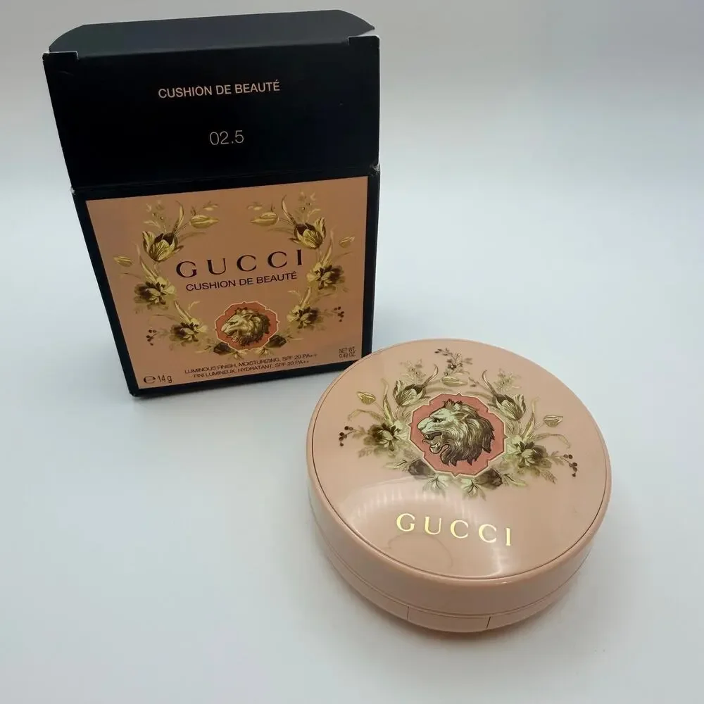 Gucci cushion de